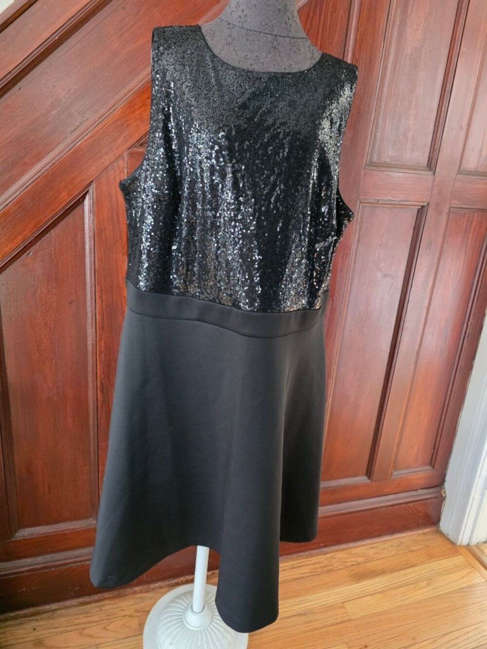 Lane Bryant Black Sleeveless Sequin Fit & Flare Dress Size 22/24 Made In Vietnam